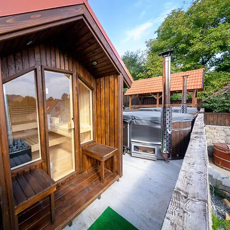 Long Rock Chalet *